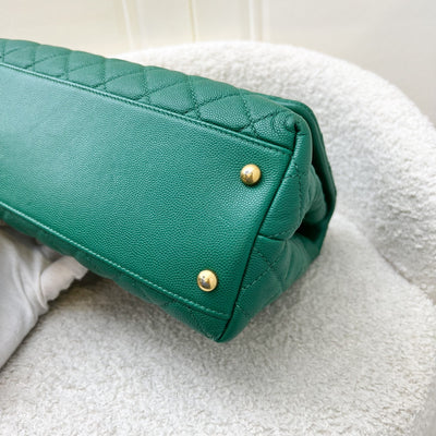 Chanel Medium 29cm Coco Handle Flap in Green Caviar and AGHW