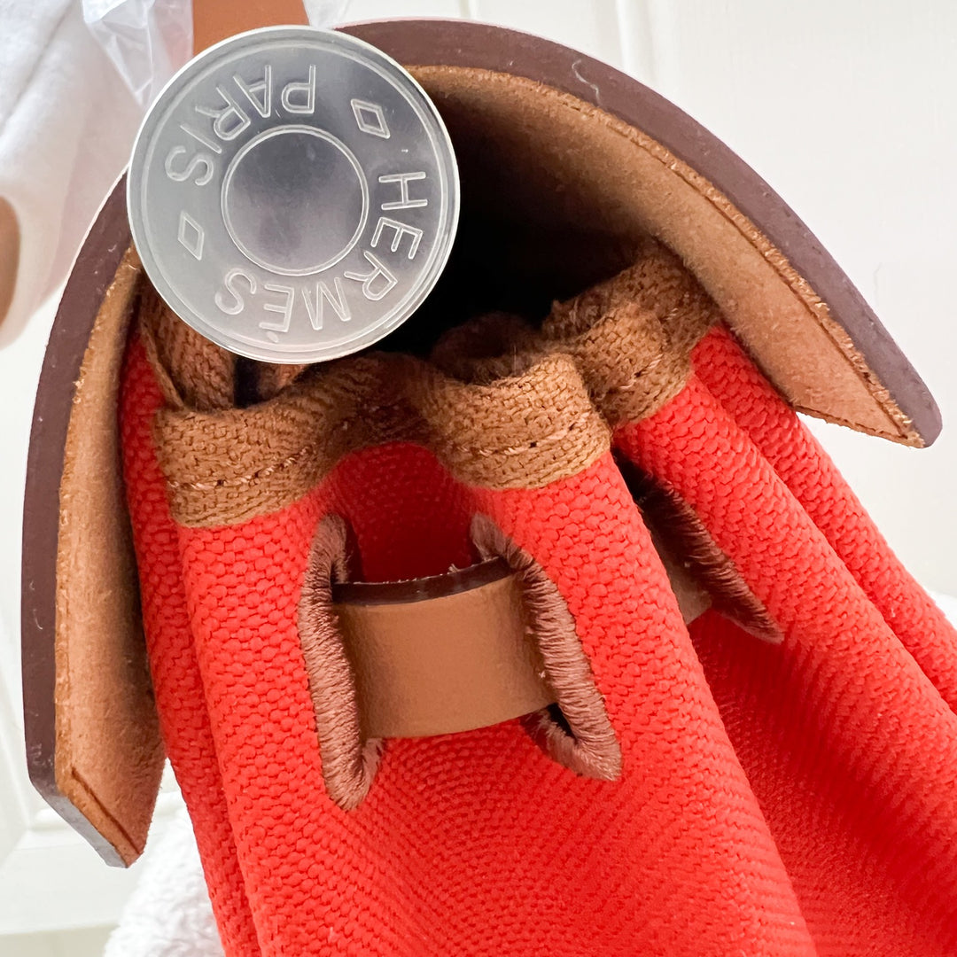 Hermes Herbag A Dos Zip Retourne Backpack in Orange Mecano  display picture 2