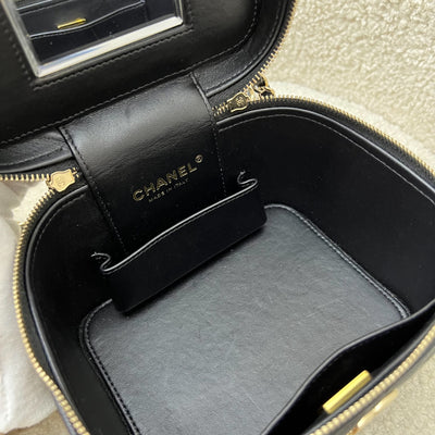 Chanel 22S Top Handle Vanity Case with Chain in Black Caviar LGHW