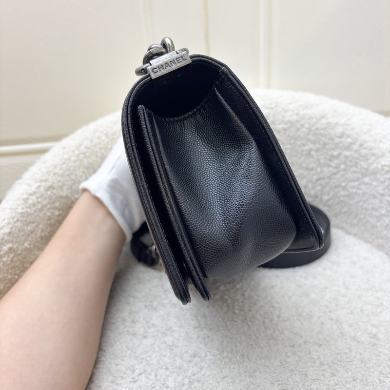 Chanel Small 20cm Boy Flap in Black Caviar and RHW (Model: A67085)