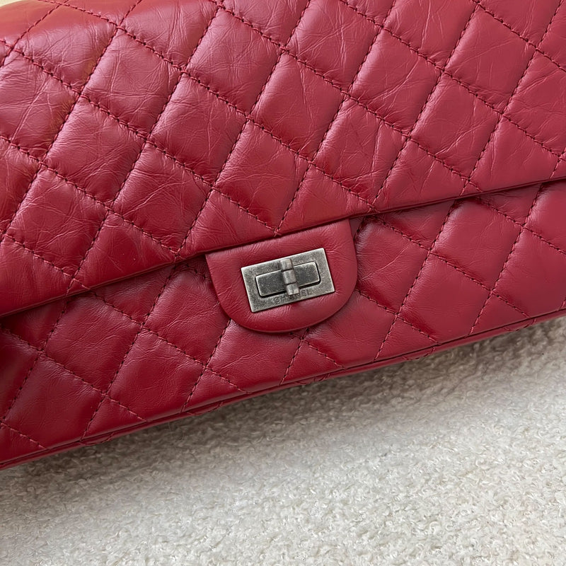 Chanel 2.55 Reissue 226 Flap in Red Distressed Calfskin AGHW (Model: A37587)