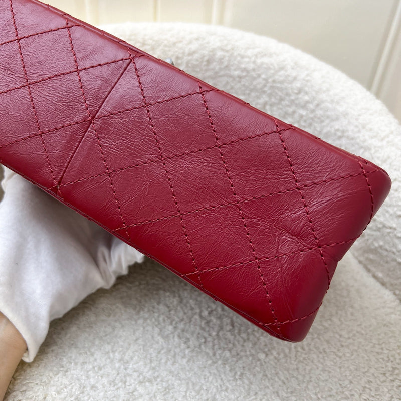 Chanel 2.55 Reissue 226 Flap in Red Distressed Calfskin AGHW (Model: A37587)