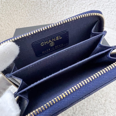 Chanel Classic Zippy Card Holder in Navy Caviar LGHW