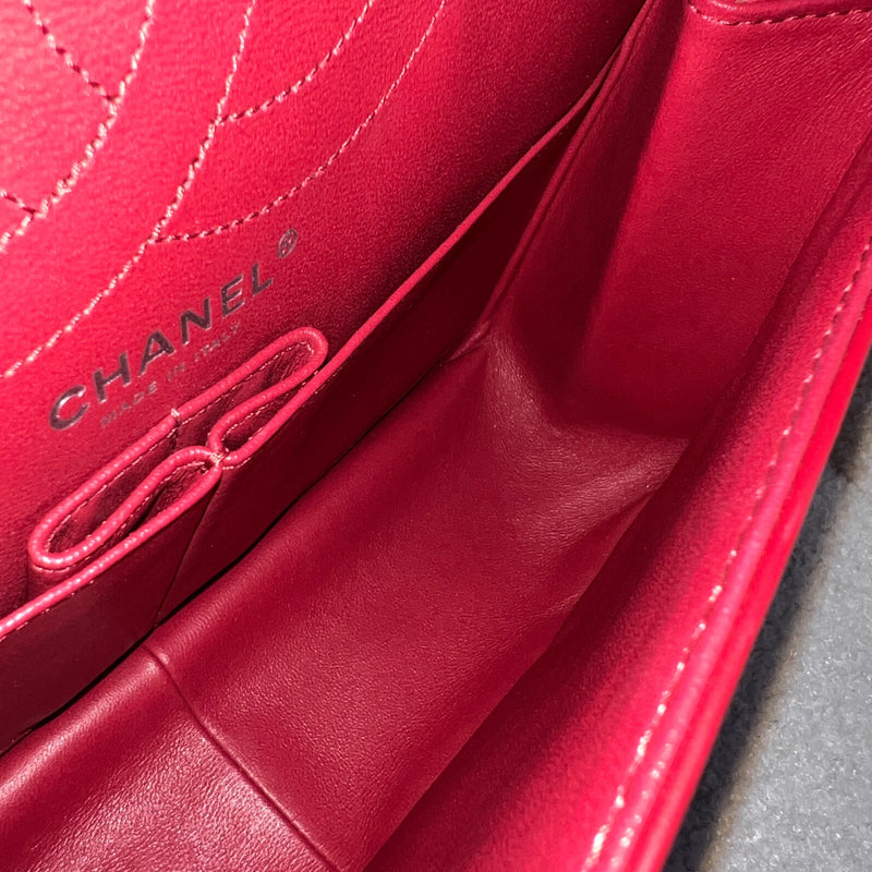 Chanel 2.55 Reissue 226 Flap in Red Distressed Calfskin AGHW (Model: A37587)