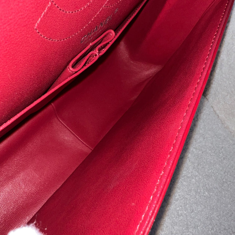 Chanel 2.55 Reissue 226 Flap in Red Distressed Calfskin AGHW (Model: A37587)