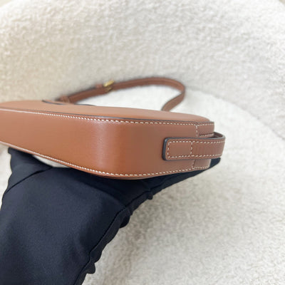 Celine Mini Camera Shoulder Bag in Tan Calfskin and GHW (Model:: 10J583DR8.04LU)