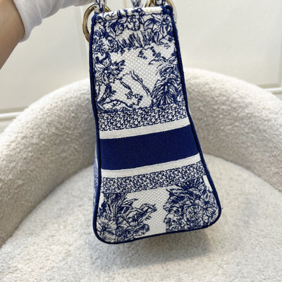 Dior Medium Lady D-lite Bag in White and Blue Toile de Jouy Embroidery and LGHW