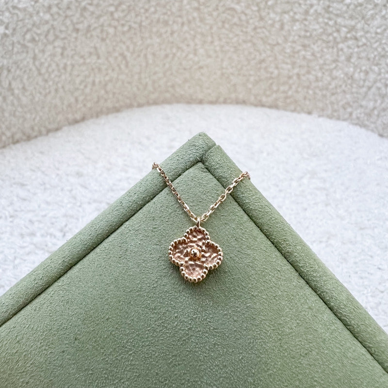 Van Cleef & Arpels VCA Sweet Alhambra 1 Motif Pendant in Hammered 18K Pink Gold (Ref: VCAR08DF00)