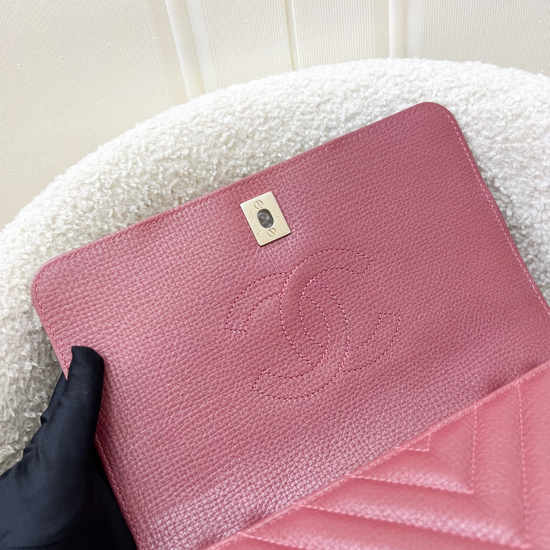 Chanel Medium Statement Flap in Chevron Quilted Dark Red / Pink Embossed Calfskin and LGHW (Model: A91587)