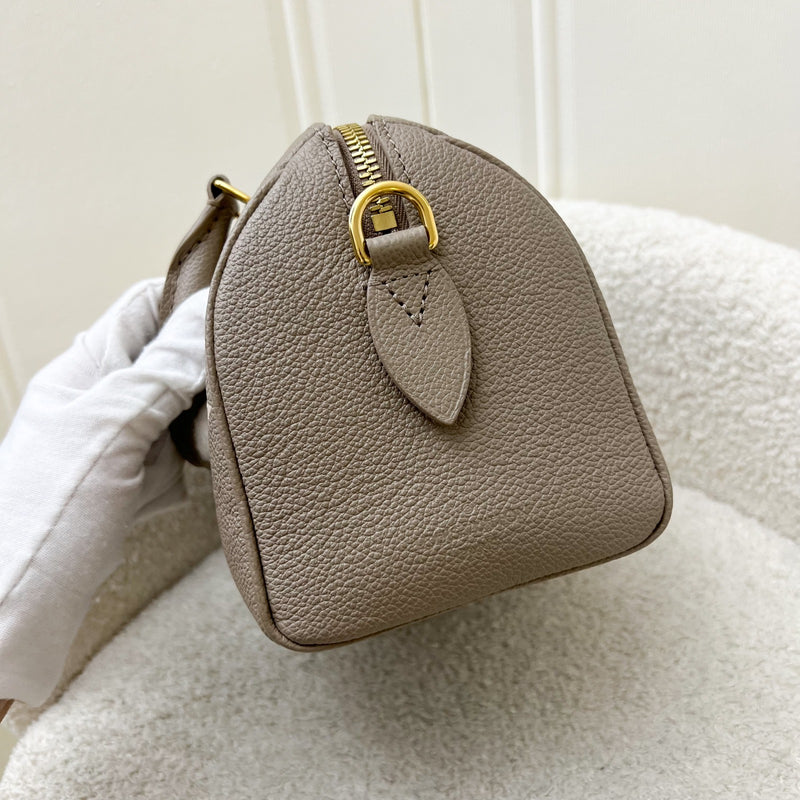 LV Speedy Bandouliere 20 in Tourterelle / Creme Giant Monogram Empreinte Leather and GHW