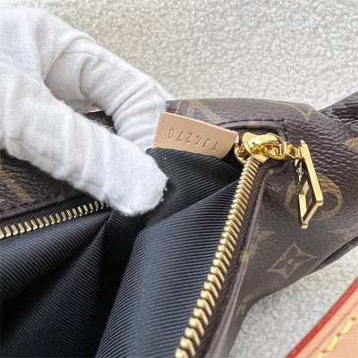 LV Bumbag in Monogram Canvas and GHW