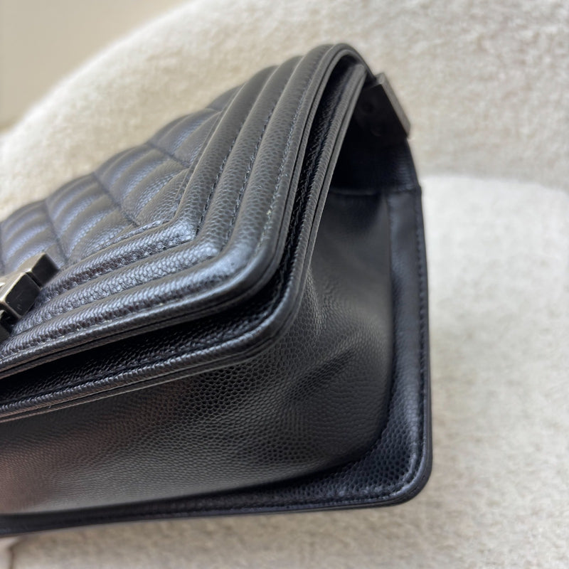 Chanel Small 20cm Boy Flap in Black Caviar and RHW (Model: A67085)