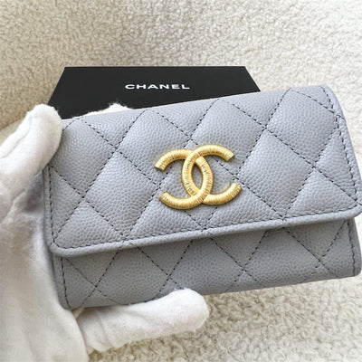 Chanel 23A Snap Card Holder in Grey Caviar GHW