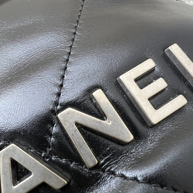 [Unused - Full set - 2024] Chanel 22 Mini Hobo Handbag in Black Shiny Calfskin and SHW