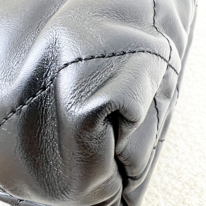 [Unused - Full set - 2024] Chanel 22 Mini Hobo Handbag in Black Shiny Calfskin and SHW