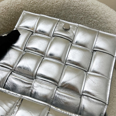 Bottega Veneta Cassette Medium Shoulder Bag in Metallic Silver Padded Intrecciato Leather and SHW