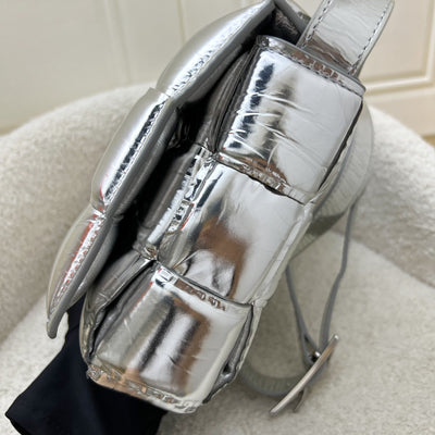Bottega Veneta Cassette Medium Shoulder Bag in Metallic Silver Padded Intrecciato Leather and SHW