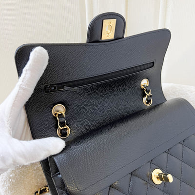 Chanel Small Classic Flap CF in Black Caviar GHW