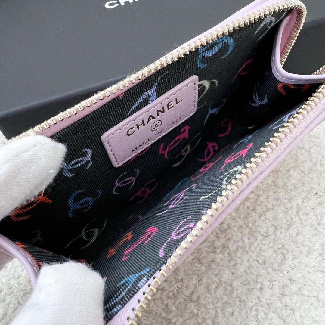 Chanel Zipped Card Holder with Coin Compartment in 24S Lilac