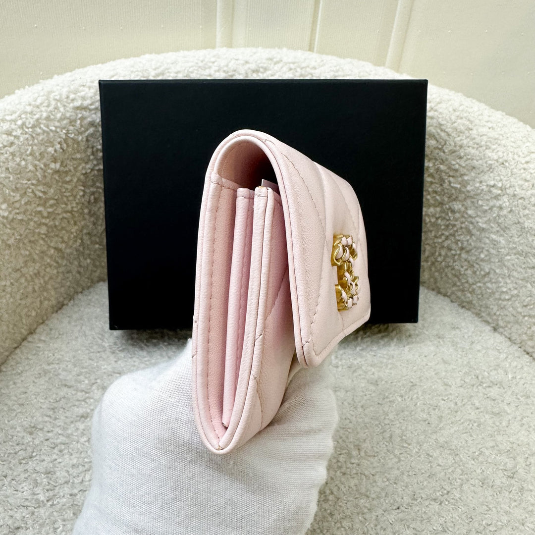 Chanel 19 XL Card Holder in 22P Pink Lambskin GHW – Brands Lover Chanel 19 XL Card Holder in 22P Pink Lambskin GHW – Brands Lover