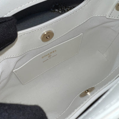 Chanel 31 Nano Shopping Bag in White Shiny Calfskin and LGHW (Model: AP3656)