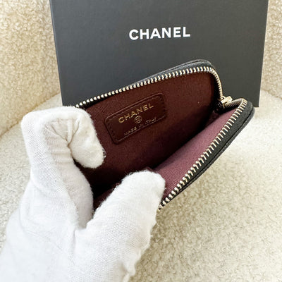 Chanel Classic Zipped Card Holder / Small Wallet in Black Caviar LGHW