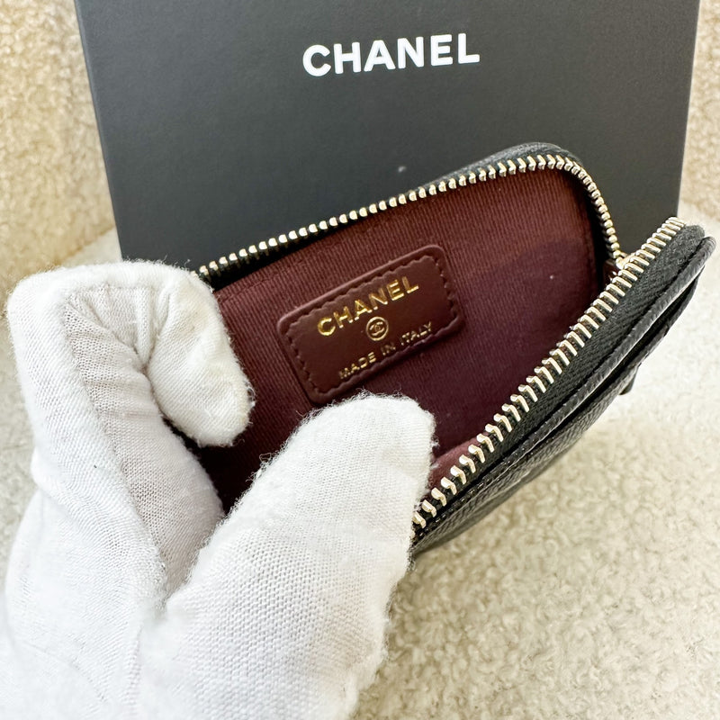 Chanel Classic Zipped Card Holder / Small Wallet in Black Caviar LGHW