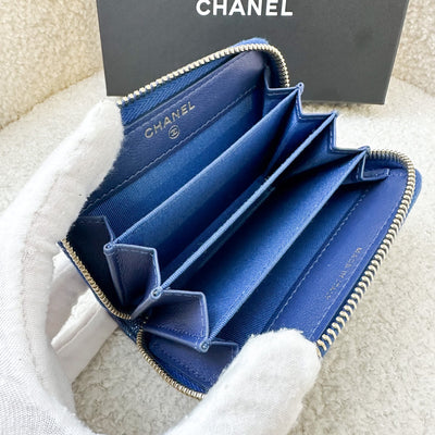 Chanel Zippy Card Holder in Iridescent Blue Grained Calfskin and LGHW