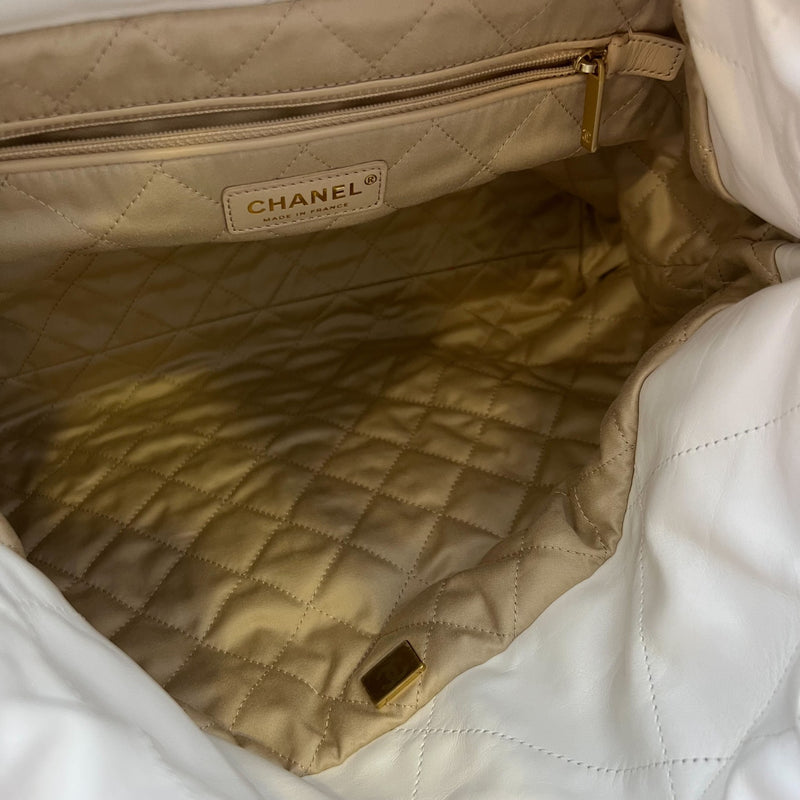 Chanel 22 Medium Hobo Bag in White Calfskin and GHW