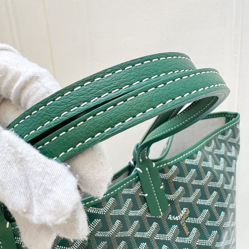 Goyard Saint Louis PM Tote in Green Signature Goyardine Canvas