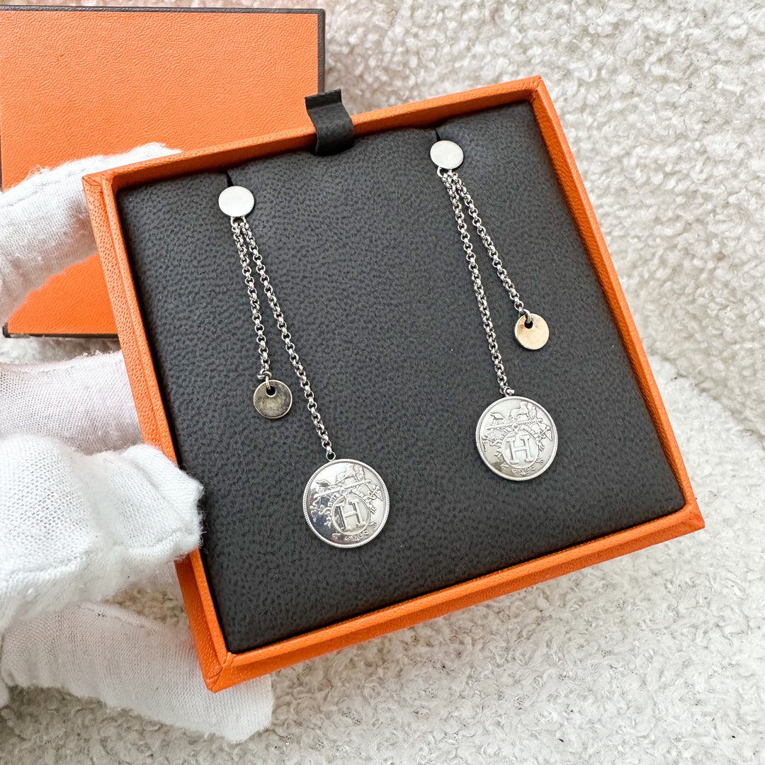 【HERMES】Boucles d'oreilles Hermes Ex-Libris ピアス Hermès Ex-Libris earrings, small model | Hermès Mainland China