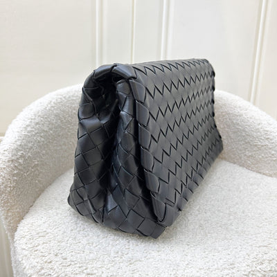 Bottega Veneta Crossbody Bag in Noir Black Intrecciato Calfskin