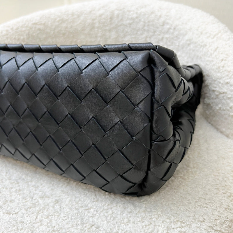 Bottega Veneta Crossbody Bag in Noir Black Intrecciato Calfskin