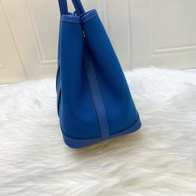 Hermes Garden Party 30 in Bleu Zellige Tissage Grand Chevron Fabric, Vache Country Leather and PHW