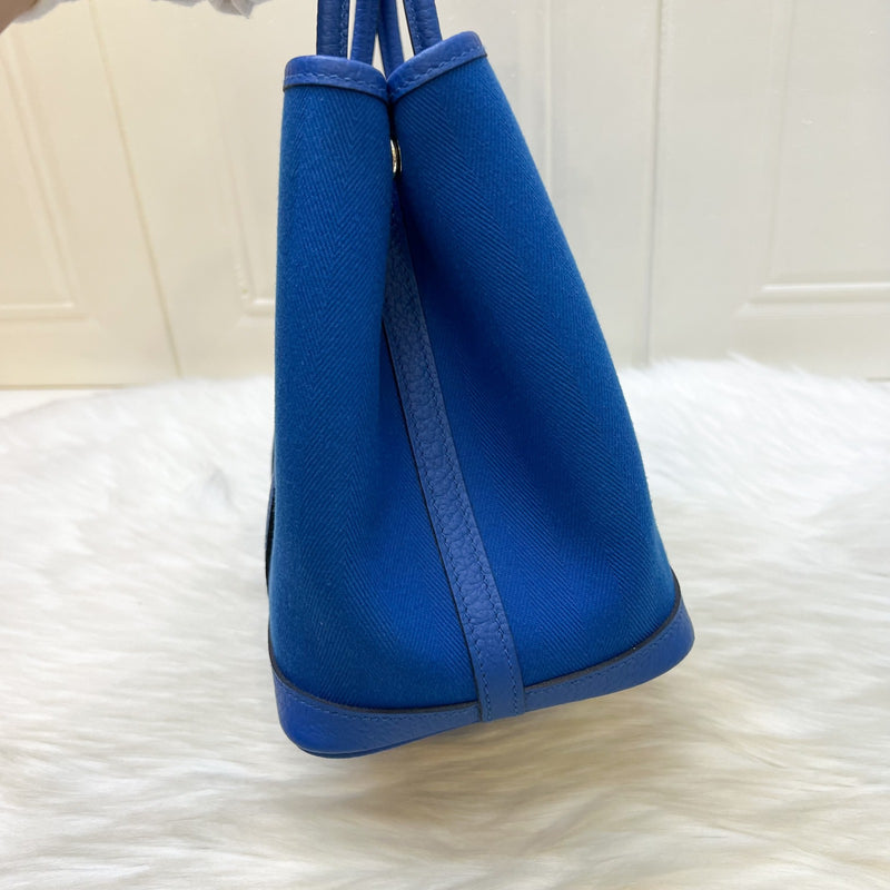 Hermes Garden Party 30 in Bleu Zellige Tissage Grand Chevron Fabric, Vache Country Leather and PHW