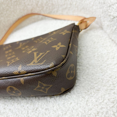 LV Pochette Accessoires in Monogram Canvas and GHW