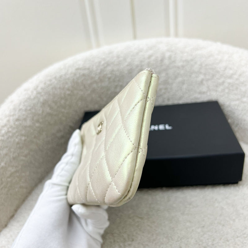 Chanel Mini O-Case in Iridescent White Lambskin LGHW