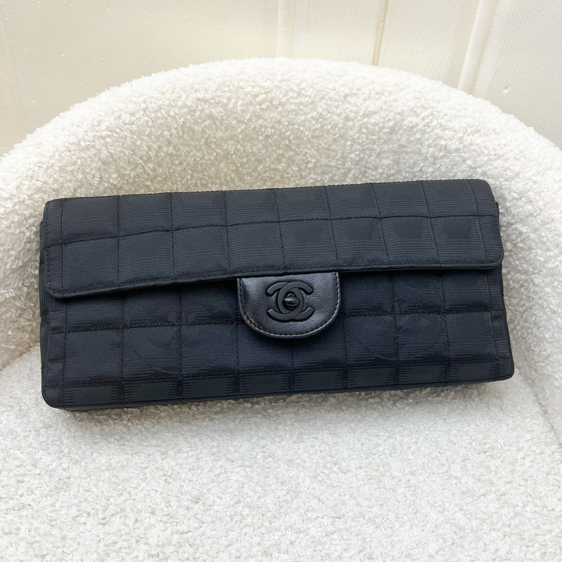 Chanel So Black Vintage East West Flap in Black Fabric and Black HW