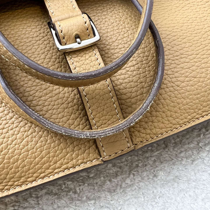 Hermes Halzan 25 in Biscuit Clemence Leather / Beige de Weimar