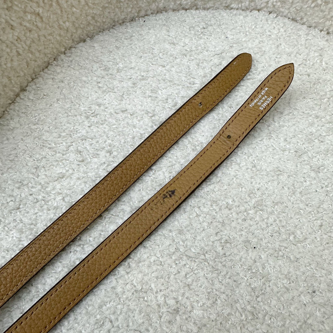 Hermes Halzan 25 in Biscuit Clemence Leather / Beige de Weimar Hermes Halzan 25 in Biscuit Clemence Leather / Beige de Weimar