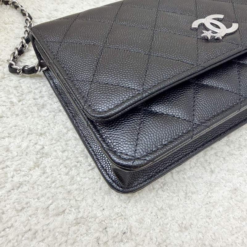 [BN - Sep 2025] Chanel 25B Shooting Star Logo Wallet on Chain WOC in Black Caviar and SHW (Model: AP3723)