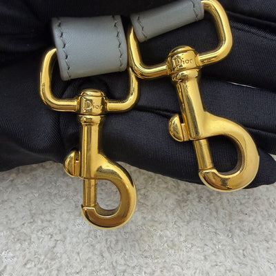 Dior Medium Bobby Flap in Grey Stone Calfskin and GHW (Model: M9319UMOL, Colour: 41G)