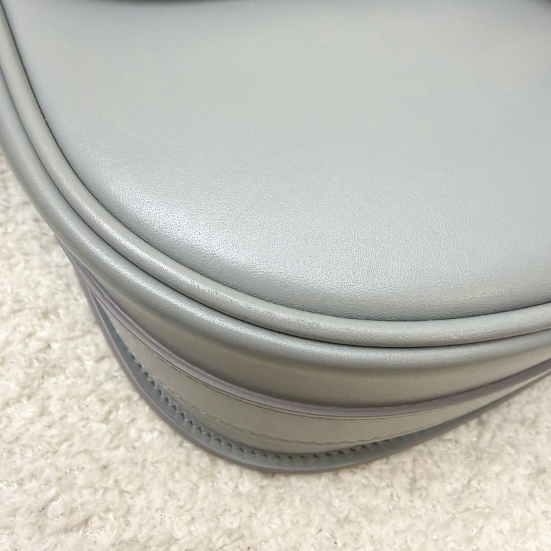 Dior Medium Bobby Flap in Grey Stone Calfskin and GHW (Model: M9319UMOL, Colour: 41G)