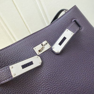 Hermes So Kelly 22 in Raisin Togo Leather and PHW