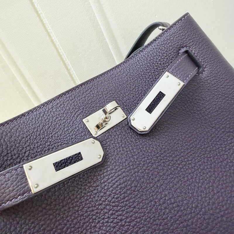 Hermes So Kelly 22 in Raisin Togo Leather and PHW