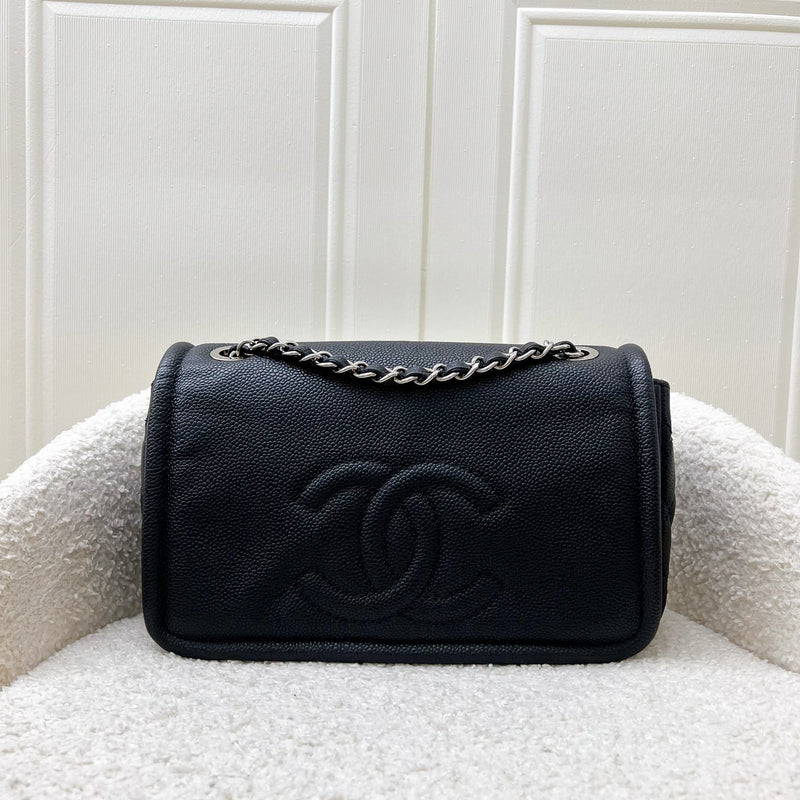 Chanel Seasonal Timeless CC flap in Black Caviar and SHW