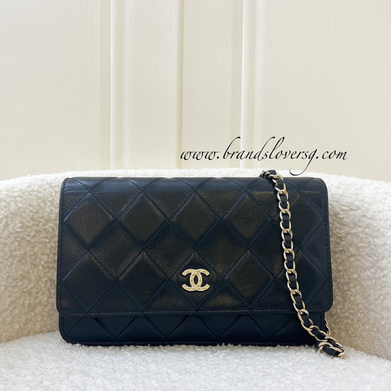 Chanel Seasonal Wallet on Chain WOC in Black Calfskin LGHW