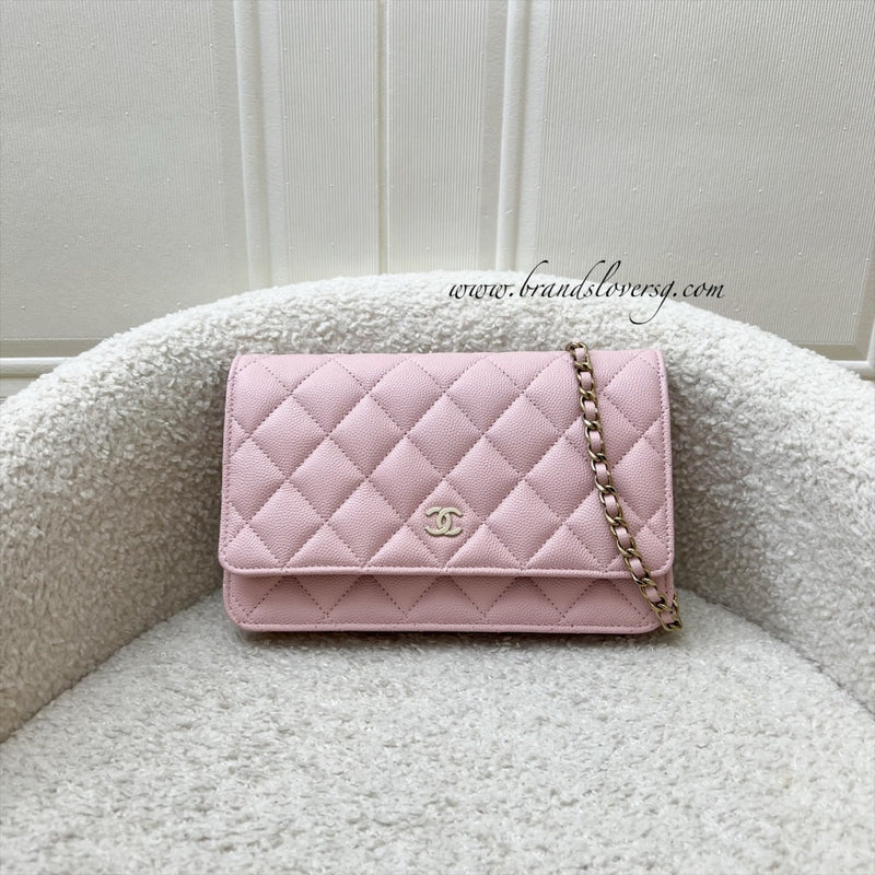 [BN - Local Set - Dec 2022] Chanel Classic Wallet on Chain WOC in 22B Pink Caviar LGHW (Model: AP0250)