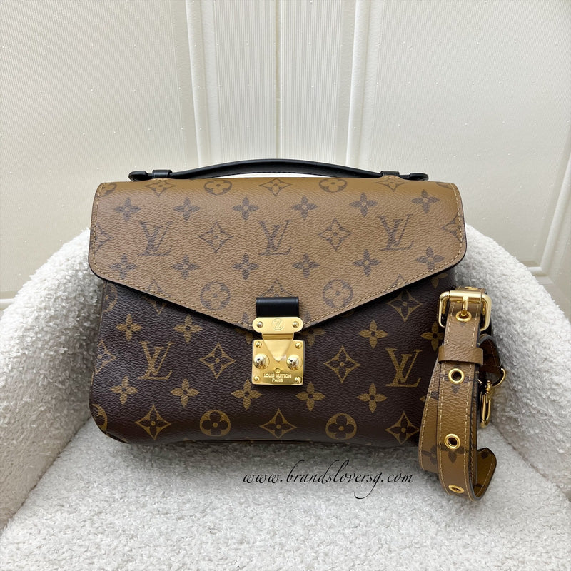 LV Pochette Metis in Reverse Monogram Canvas, Black Leather and GHW