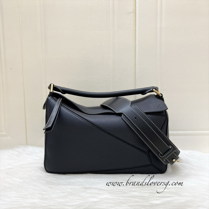 Loewe Medium Puzzle Bag In Bicolor (Dark Navy and Black) Grained Calfskin and GHW
